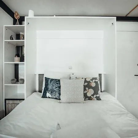 Apartment Sporting Furnished Flat *