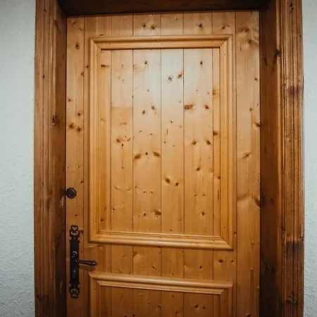 Sporting Furnished Flat Apartment *